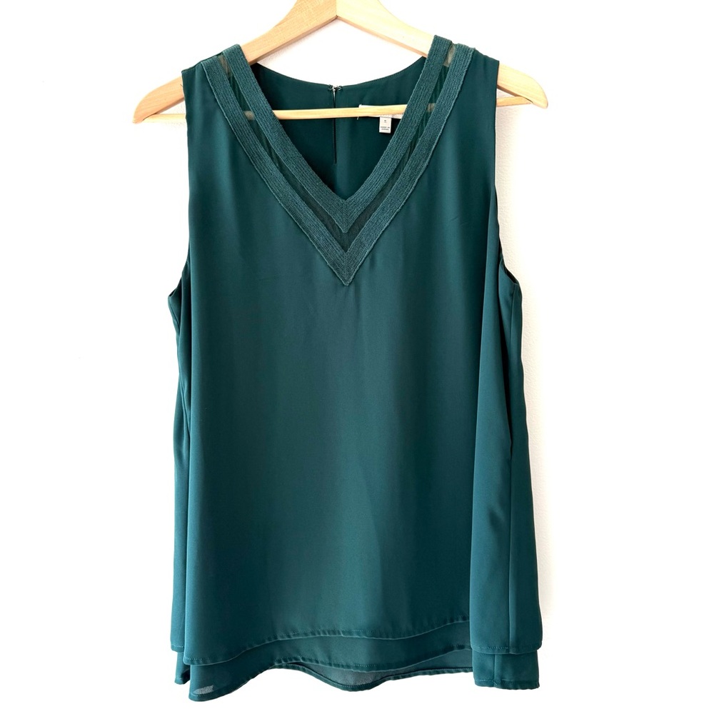 41 Hawthorn Green V-Neck Sheer Lightweight Sleeveless Blouse Feminine - Picture 2 of 11